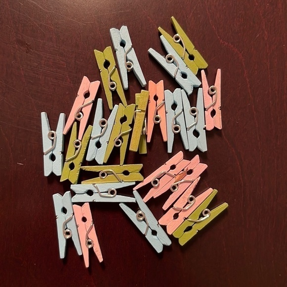Mini Wonder Clothespins Mini 23Pcs - Picture 2 of 2